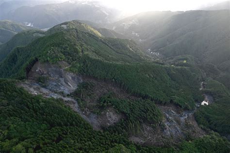 静岡市葵区で大規模地滑り 19世帯に避難呼びかけ 大久保沢上流｜あなたの静岡新聞