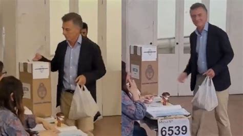 Mauricio Macri Protagoniz Un Ins Lito Hecho Con Una Bolsa De Facturas