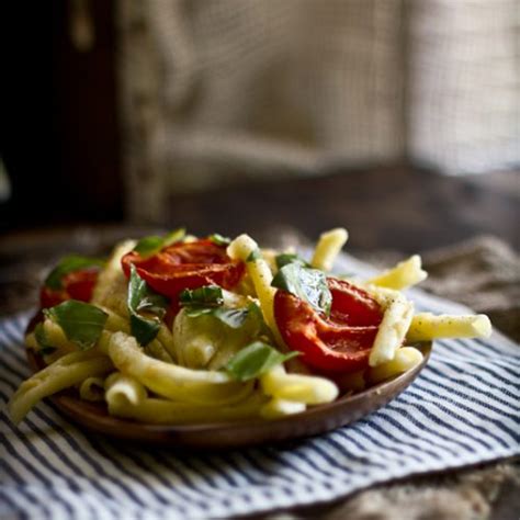 Strozzapreti Pasta With Fresh Basil Roasted Tomatoes And Garlic