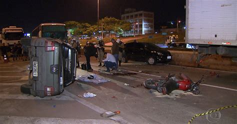 G1 Acidente no Anel Rodoviário deixa uma pessoa morta e 2 feridas em