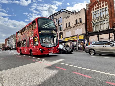 Lj Fcu Arriva London Volvo B Lh Wright Eclipse Gemini H Flickr