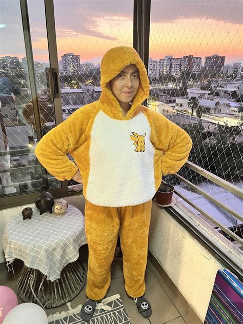 Pijama Polar Pikachu Adulto Pijameate