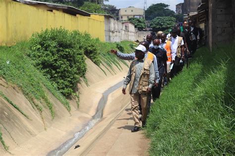 Côte d Ivoire visite des zones à risques à Attécoubé et à Adjamé en