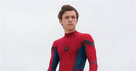 Lebih Mengenal Tom Holland Pemeran Spider Man Arlina