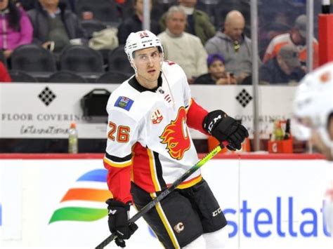 Calgary Flames Bring Back Michael Stone Again The Hockey Writers