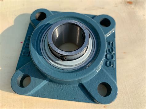 High Quality And Good Price Pillow Block Bearing With Flange Bearing