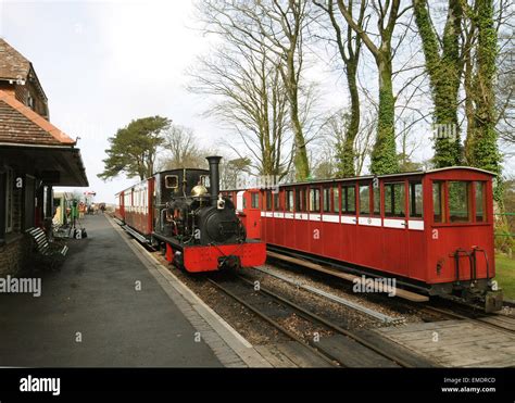 Lynton And Barnstaple Railway Yeo Hi Res Stock Photography And Images