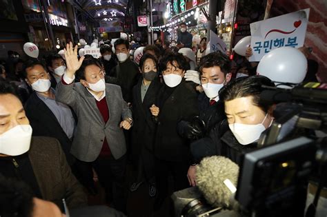 국민의힘 윤석열 대선 후보가 30일 저녁 충북 청주시 오마이포토