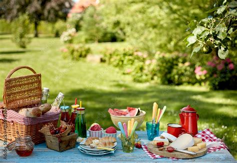 Empty summer park background with picnic setting Stock Photo | Adobe Stock