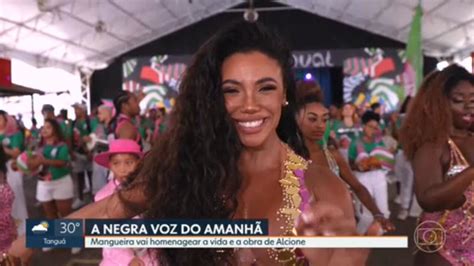 V Deo Mangueira Homenageia Alcione Em Desfile Rj G