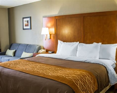 Comfort Inn Alliance, Ohio, US - Reservations.com