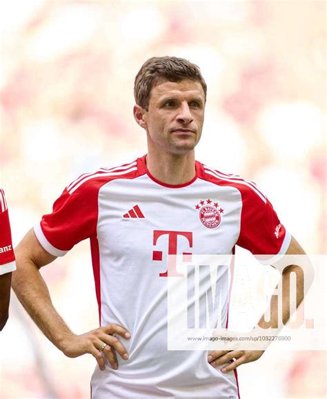 Thomas Mueller MÜller Fcb 25 At The Team Presentation An Legends