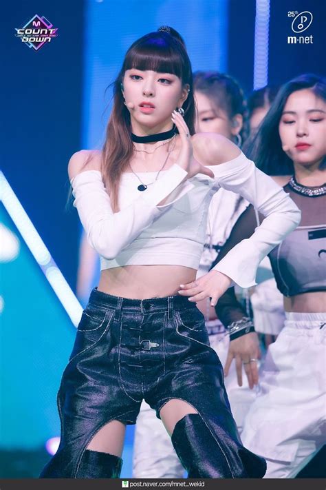 Yuna Itzy In 2020 Itzy Stage Outfits Kpop Girls