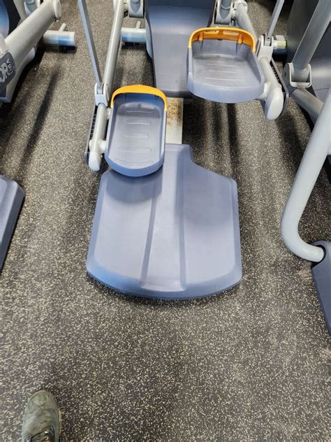 Precor Amt I Experience Series Adaptive Motion Cross Trainer