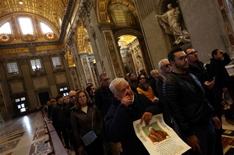 Papa Francesco Elogia Benedetto Mentre Il Vaticano Si Prepara Al