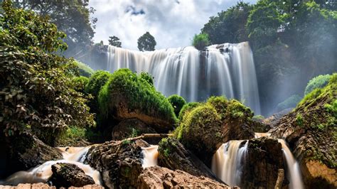 Elephant Falls - Vietnam Is Awesome