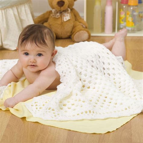 Free Red Heart Lovable Crochet Baby Blanket Pattern | Yarnspirations