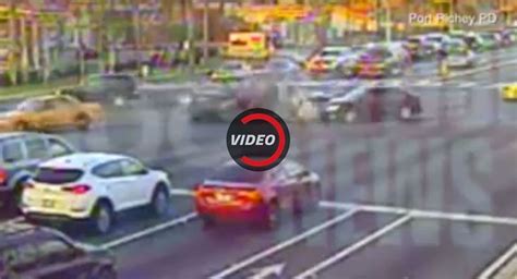 Red Light Camera Captures Moment SUV Crashes At 70 MPH After Driver Has ...