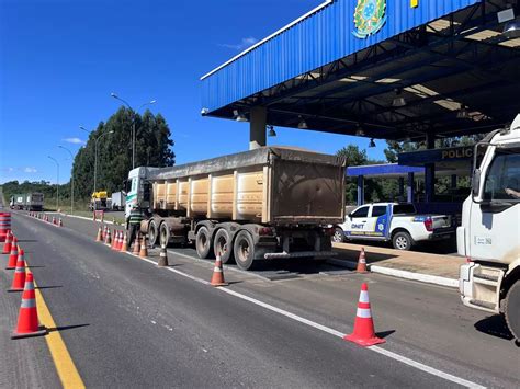 Dnit Autua Ve Culos Durante Fiscaliza O Na Br