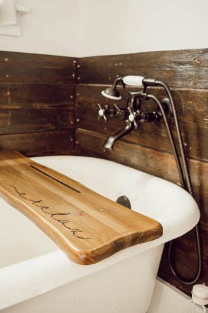 8 Unique Ways To Incorporate Reclaimed Wood White Woodgrain