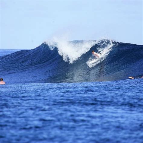 Lohis Break Maldives Waves Surfatoll