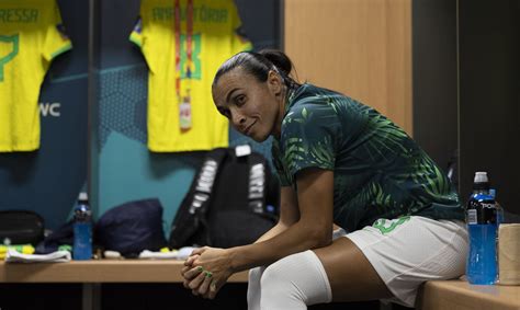 Marta e Cristiane Seleção Brasileira Feminina é convocada para