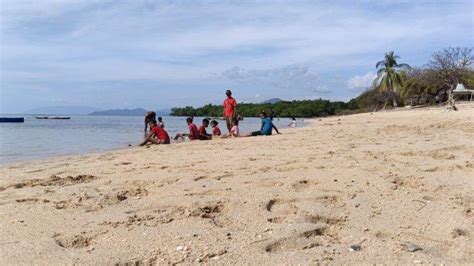 Pantai Pasir Putih Atapupu Suguhkan Keindahan Alam Di Perbatasan