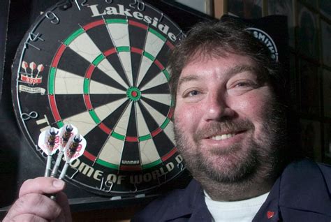 Darts legend Andy Fordham dies as tributes pour in for former BDO World ...