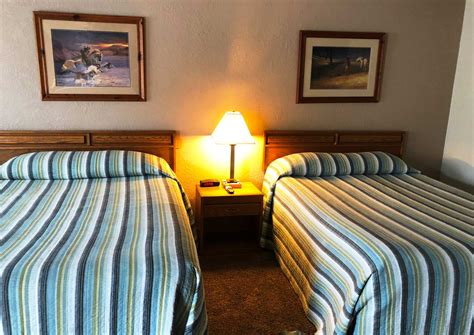 Family Suite – Upstairs !! – Bristlecone Motel, Ely Nevada