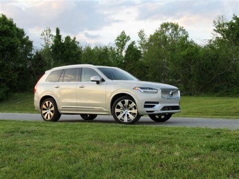 2020 Volvo XC90 Hybrid Road Test and Review | Autobytel