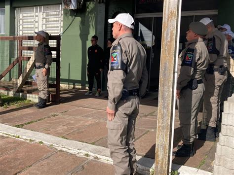 CRPO Litoral presta homenagem a PMs mortos em serviço Brigada Militar