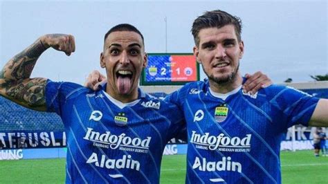 Bek Persib Bandung Tetap Bertahan Meski Sempat Disorot Pada Awal Musim