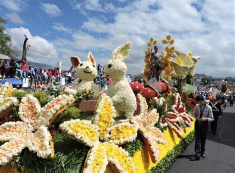 Fiesta De La Fruta Y De Las Flores Ambato Tungurahua Ecuador