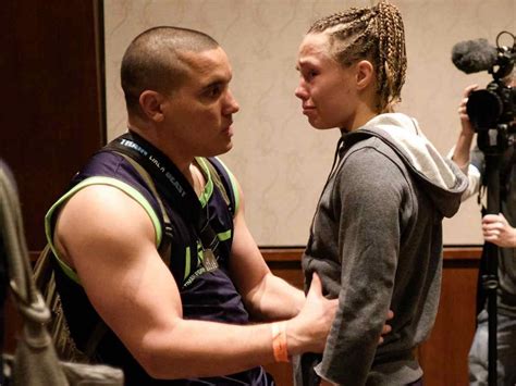 What is the age difference between Rose Namajunas and boyfriend Pat Barry?