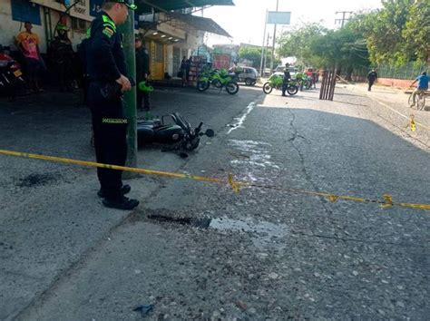 Gigante incendio en Cartagena consumió seis casas hay decenas de