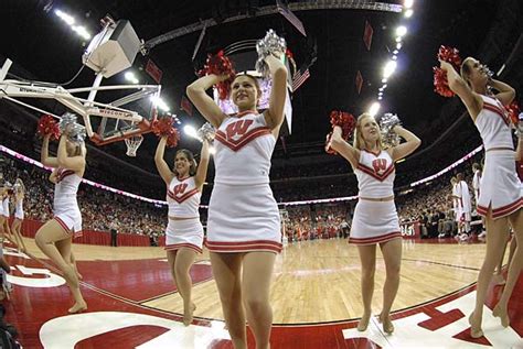 uw cheerleaders - The Bank