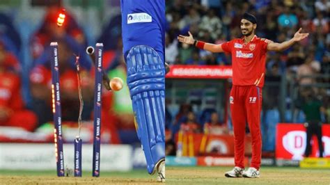 Watch Arshdeep Shatters Stumps Worth Lakh Twice In Insane Last