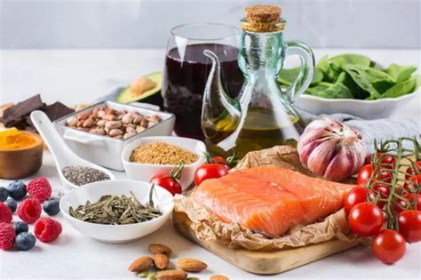 Doctor Explains The Best Foods To Lower Your Cholesterol By At Least 30