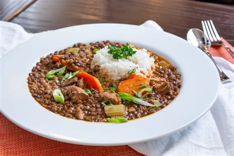 Cómo se hace el más rico guiso de lentejas la receta tradicional de la