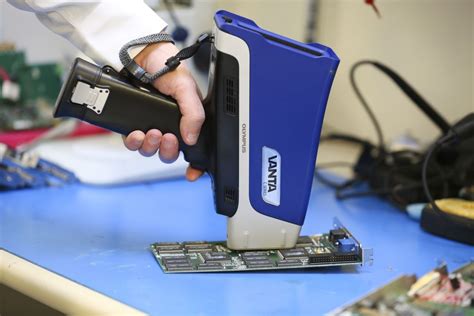 Vanta Handheld XRF RoHS Lead Analyzer Evident