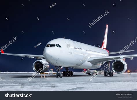 Widebody Passenger Airliner Night Airport Apron Stock Photo 2240843637 ...