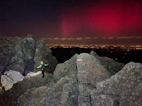 Le Luci Rosse Nei Cieli Italiani Non Erano Aurora Boreale Cos Abbiamo