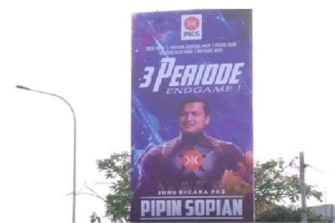 Politisi Ini Pajang Billboard Tiga Periode Endgame RMOLSUMSEL ID