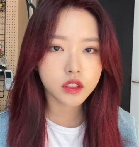 Loona Hyeju Hyejoo Red Hair Aesthetic Lq Icons Vlive In 2022 Red Hair