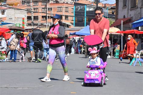 Día Del Peatón Bajó Niveles De Contaminación En El País El Diario Bolivia