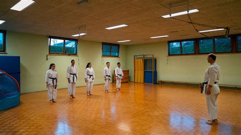 Leistungszentrum Nimmt Arbeit Auf Traditioneller Karate Verband