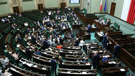 Sejm przegłosował ustawę o Trybunale Konstytucyjnym Wiadomości