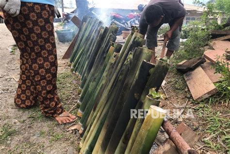 Masyarakat Padang Besi Gelar Tradisi Malamang Menyambut Ramadhan