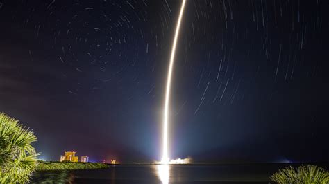 Spacex Launches More Starlink Satellites Watch Mashable