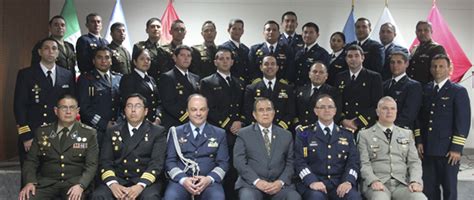 Oficiales De Las Fuerzas Armadas Se Capacitan Para Ser Observadores De